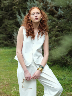 Avra (Vest - White)