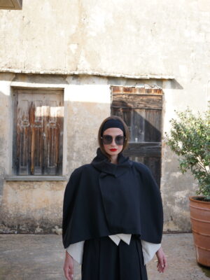 Solstice (Cape - Black)